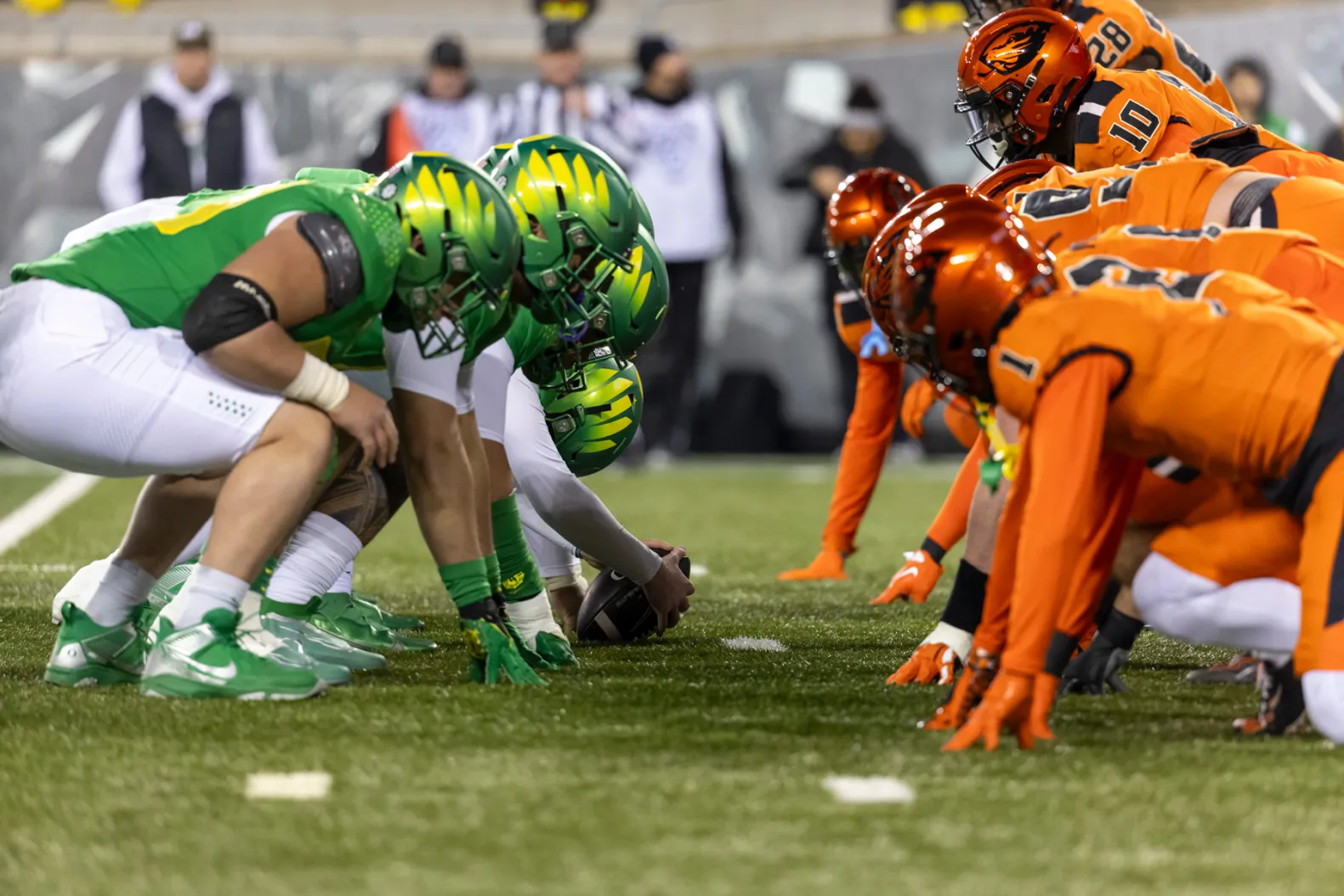 Oregon vs Oregon State at the line of scrimmage, the Civil War rivalry